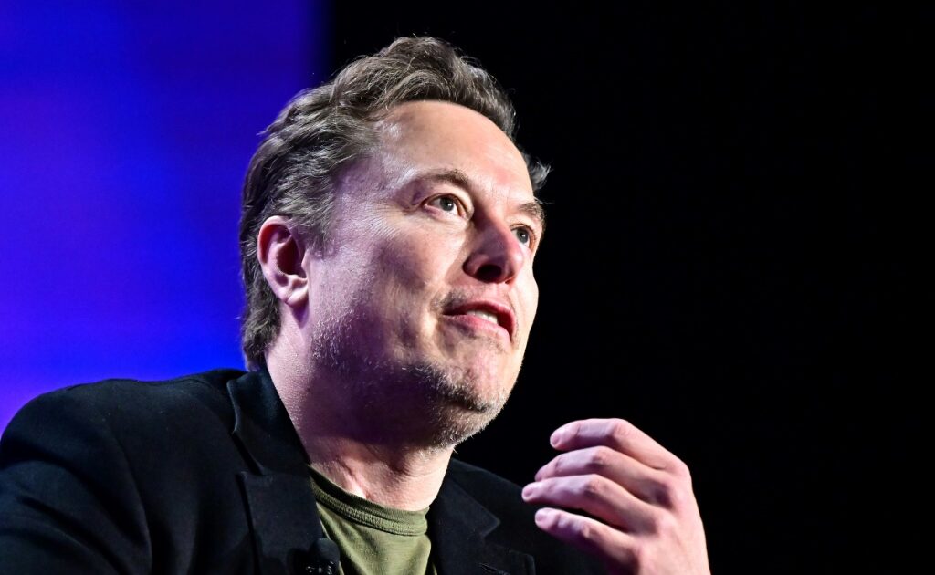 Musk plans largest-ever supercomputer for xAI startup: Read more: https://yen.com.gh/business-economy/technology/258555-musk-plans-largest-supercomputer-xai-startup-report/